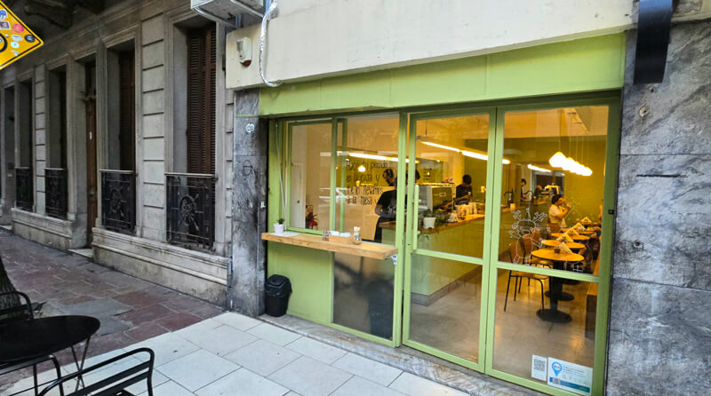 Tona Café